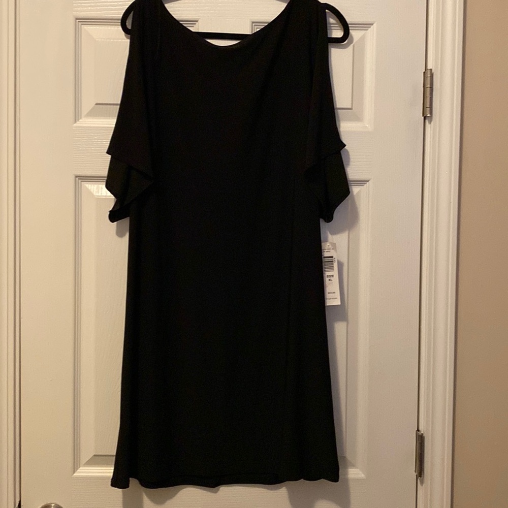 NWT black dress with key hole back and cold shoulder sleeves